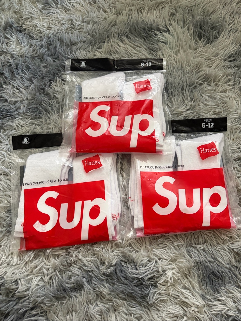 Supreme socks